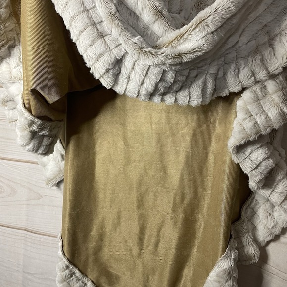 Cato Faux Fur Poncho White-0002 - Picture 4 of 7